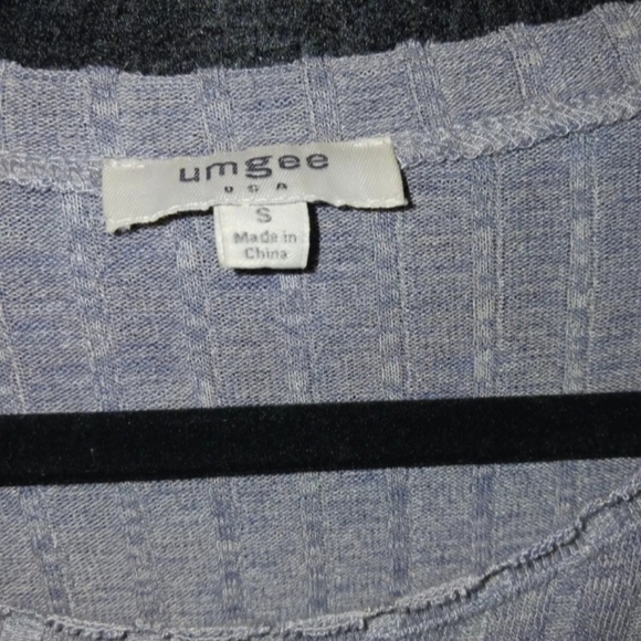 Umgee Heather Grey Long Sleeve‎ Ribbed Tunic Top Womens Size Small Side Slits - Picture 2 of 8
